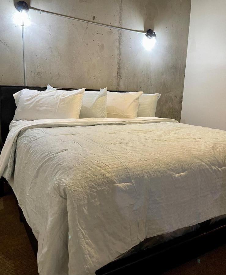 Loft Living Downtown At Its Best! Very Spacious Phoenix Extérieur photo